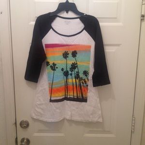 Lady's 3/4 sleeve size large Bongo shirt